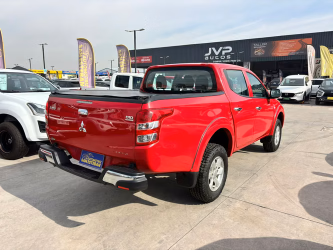MITSUBISHI L200 KATANA
