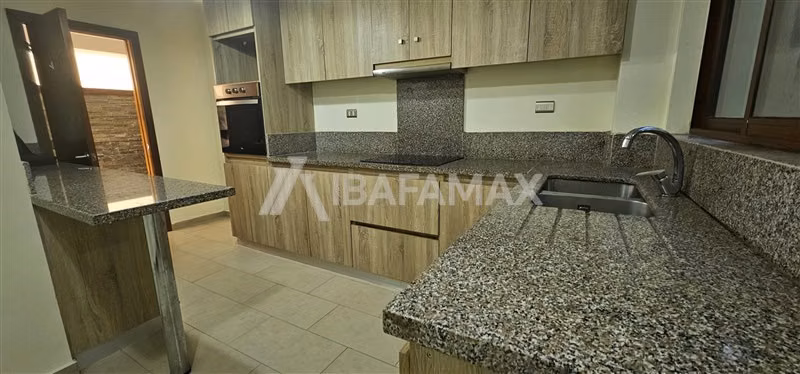 Departamento en venta de 2 dorm. El venado, San pedro