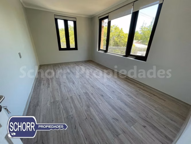 Espectacular Oficina centro 120m2 estac. en arriendo, Talca