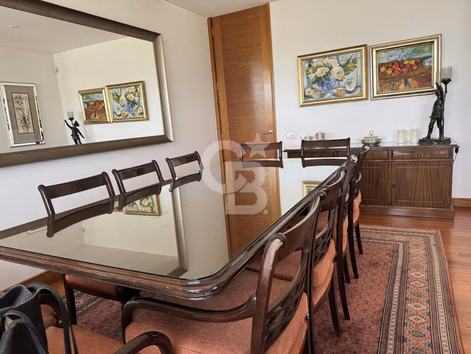 Lujoso penthouse con piscina privada