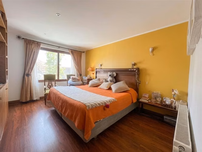 Casa Condominio venta Las Condes / I. La Católica / Vespucio