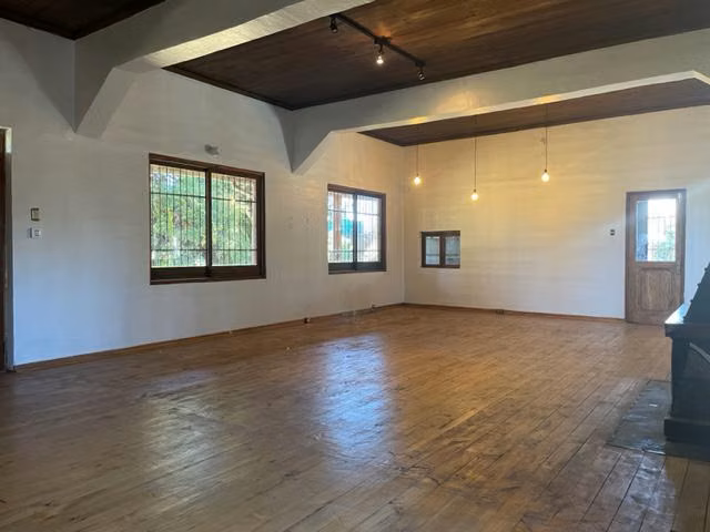 VENDE COMERCIAL, INDUSTRIAL, OFICINAS