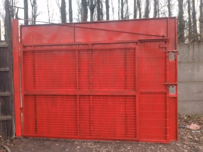 ARRIENDA INDUSTRIAL, COMERCIAL CON PERMISO