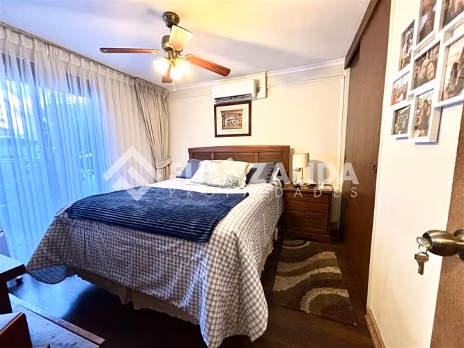 Casa en venta de 3 dorm. en La Reina