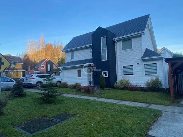 Casa en venta de 4 dorm. en Puerto Montt