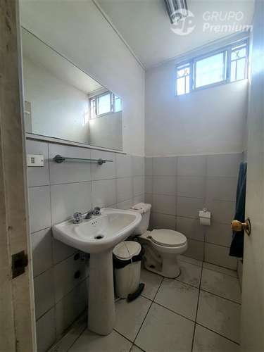 Bodega - Industria - local comercial en venta en La Cisterna