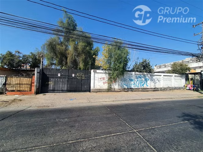 Bodega - Industria - local comercial en venta en La Cisterna