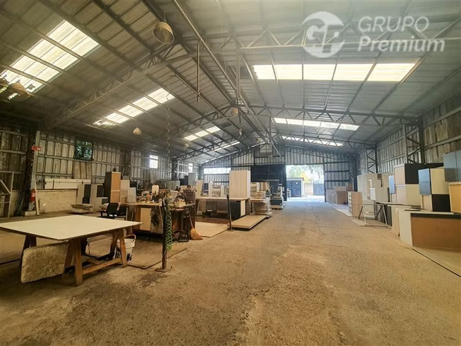 Bodega - Industria - local comercial en venta en La Cisterna