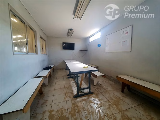 Bodega - Industria - local comercial en venta en La Cisterna