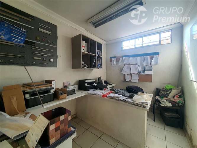 Bodega - Industria - local comercial en venta en La Cisterna