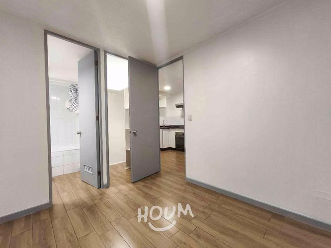 Departamento en Avenida María Rozas Velásquez