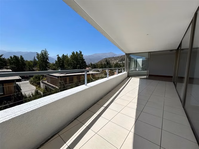 Departamento en venta de 3 dorm. en Lo Barnechea