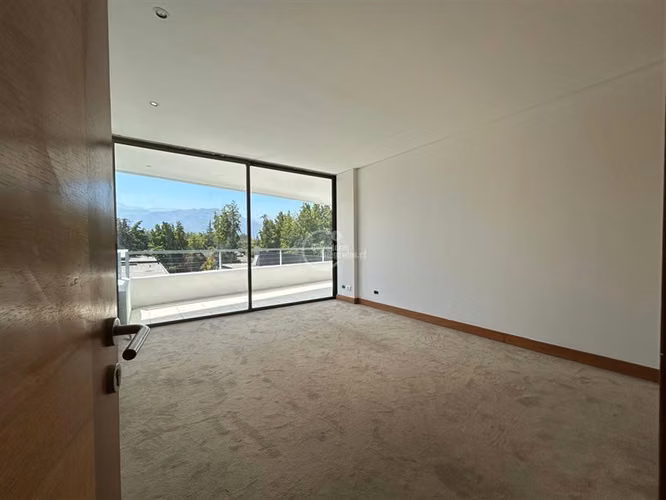 Departamento en venta de 3 dorm. en Lo Barnechea