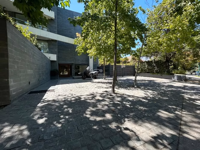 Departamento en venta de 3 dorm. en Lo Barnechea
