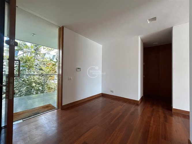 Departamento en venta de 3 dorm. en Lo Barnechea