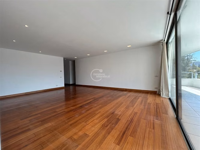 Departamento en venta de 3 dorm. en Lo Barnechea