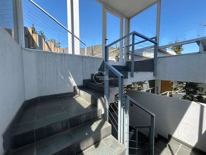 Departamento en venta de 3 dorm. en Lo Barnechea