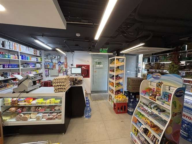 En venta Local 76m Cadena minimarket Cap Rate 7.2% - Imagen 3
