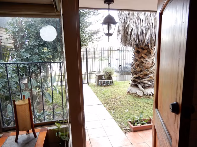 Casa con excelente ubicación - Imagen 4