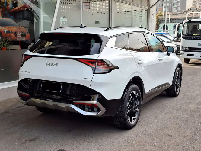 KIA SPORTAGE 2023