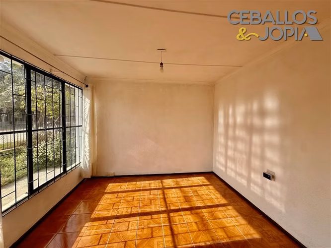 Casa en venta de 4 dorm. en Villa Alemana
