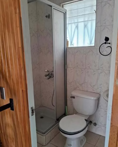 CASA TOTALMENTE REMODELADA 3D+2B | LOGIA Y PATIO TECHADO | LOMAS COLORADAS $600.000 - Imagen 13