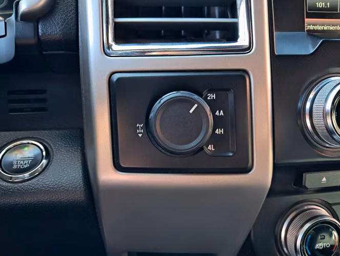 FORD F-150 LARIAT SPORT 4X4 5.0 AUT 2016