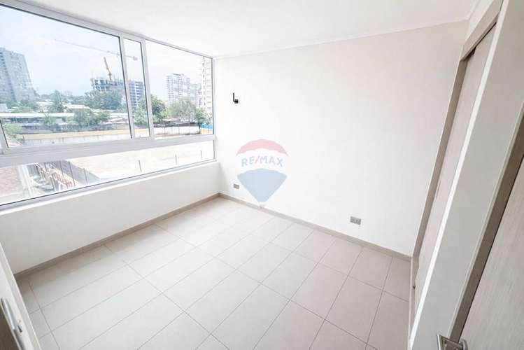 Venta departamento bajo mercado - Imagen 4