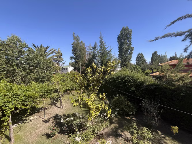 LINDA EN ARRIENDO Y AMPLIA CASA CON ESPLÉNDIDO JARDÍN - Imagen 17