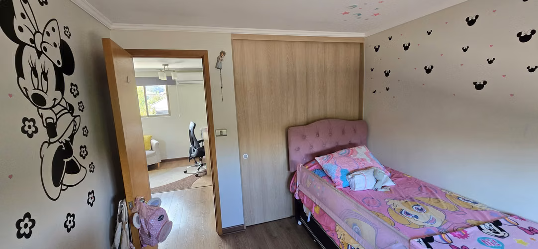 CASA EN ARRIENDO PISCINA Y QUINCHO  REMANSO CHICUREO