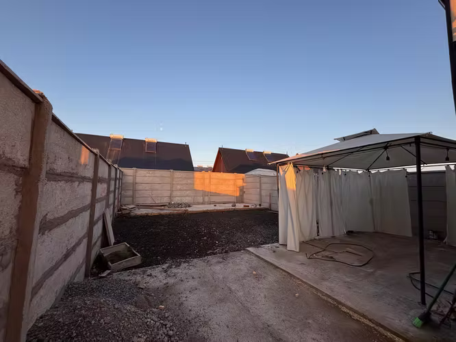 Se arrienda casa amoblada