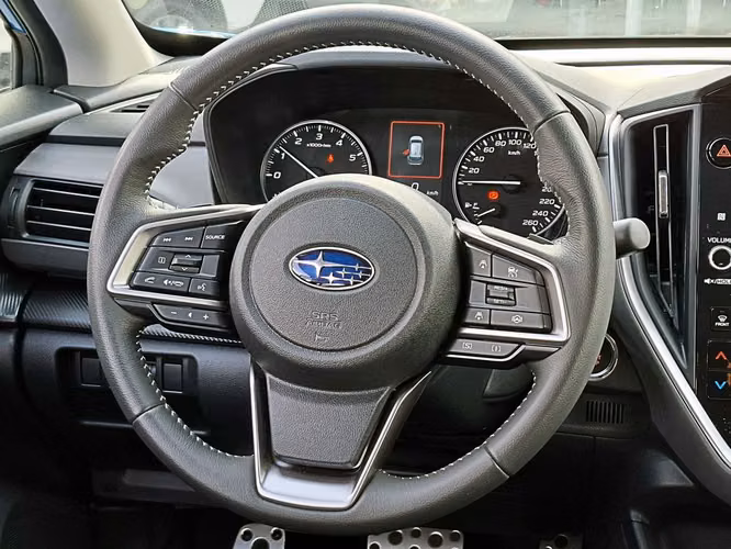 SUBARU CROSSTREK 2025