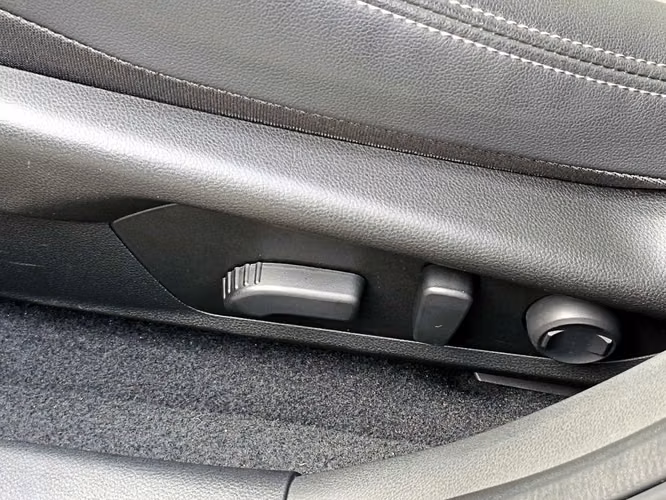 SUBARU CROSSTREK 2025