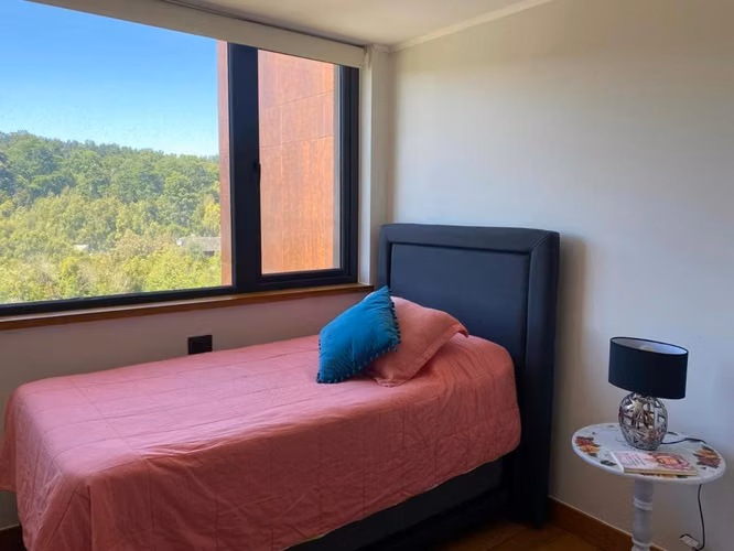 EXCELENTE Y AMPLIO DPTO 4 DORM 3 BAÑOS NUEVA PUNTILLA VILLARRICA, 1.500MM GGCC INCLUIDO
