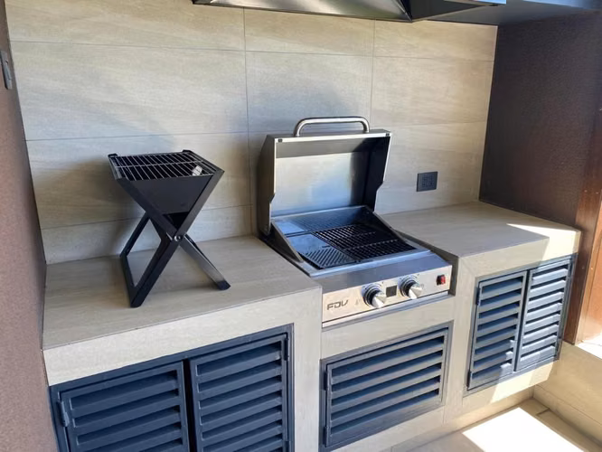 EXCELENTE Y AMPLIO DPTO 4 DORM 3 BAÑOS NUEVA PUNTILLA VILLARRICA, 1.500MM GGCC INCLUIDO