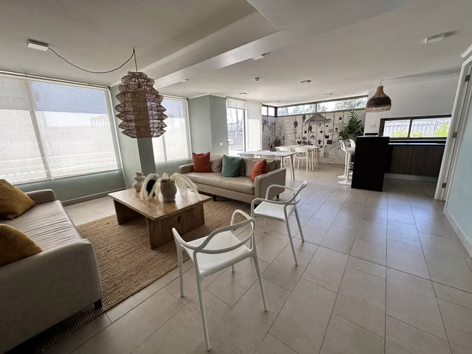 Se arrienda moderno departamento de 2D1B Condominio Laguna Centro Macul