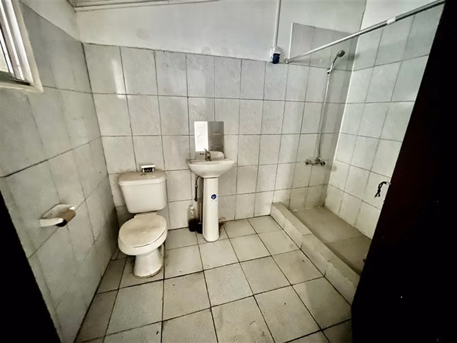 Casa en arriendo de 6 dorm. en Ñuñoa