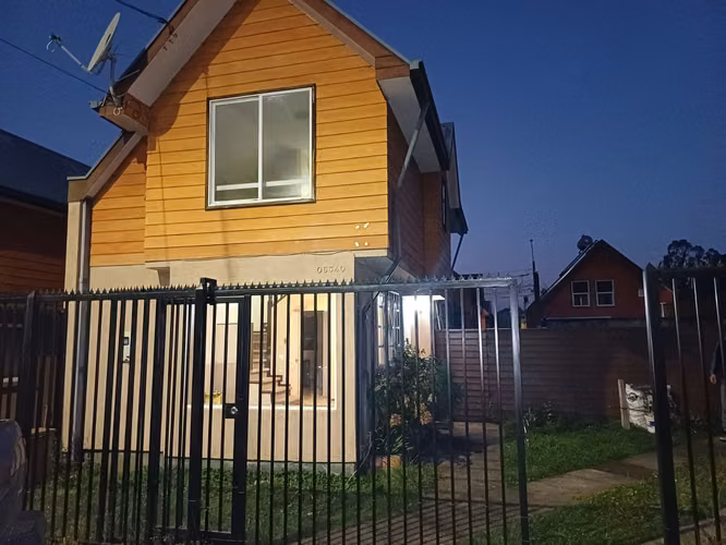 Arriendo casa en Villa Vista el Volcán