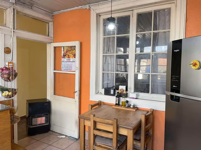 Versátil y funcional casa con aptitud habitacional o comercial