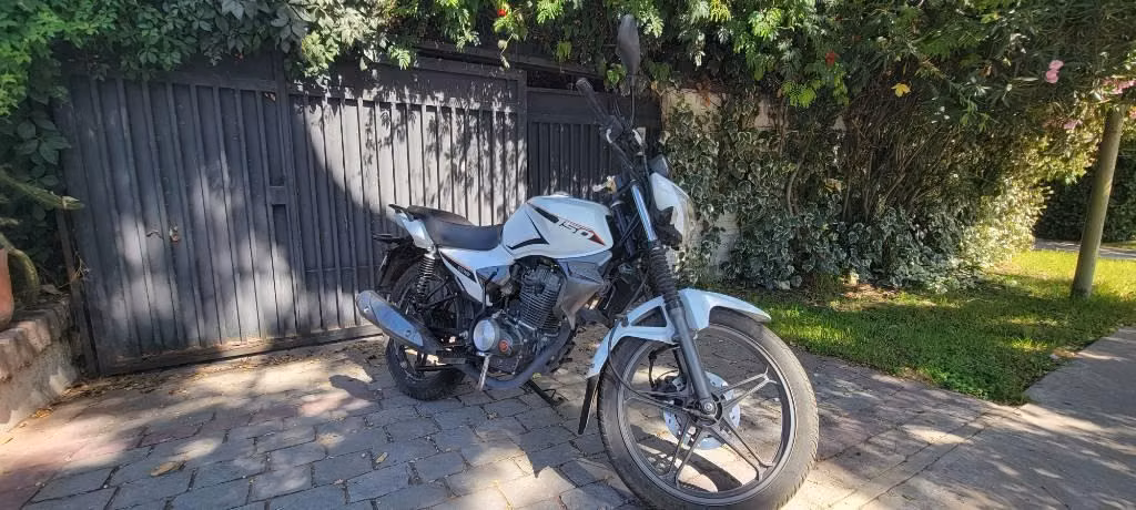 KEEWAY. 150 CC MODELO KR