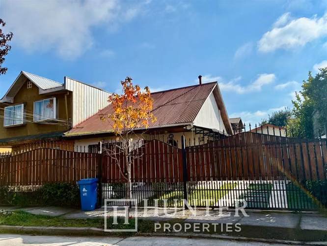Casa en venta de 4 dorm. de 86 M2 en la florida , Maule