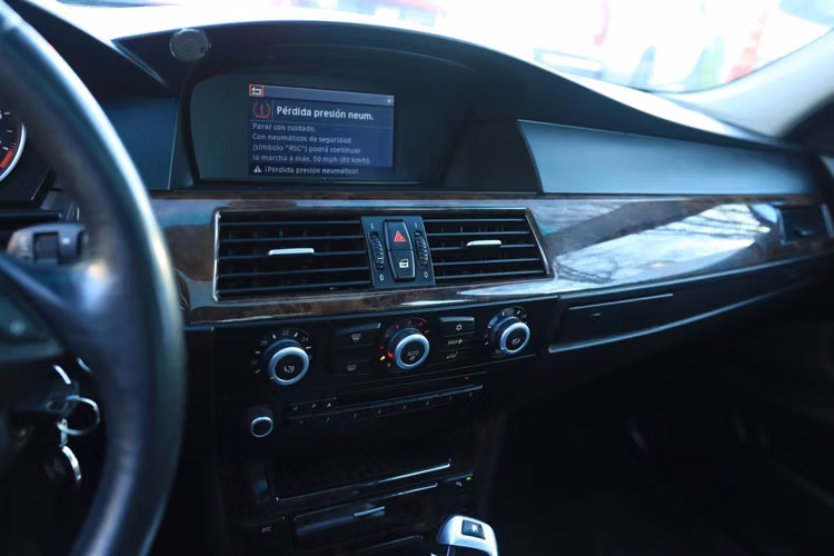 BMW 525I SEDAN 2009 FULL LUJO CAJA AT SUNROOF CLIMATIZADO TAPIZ CUERO