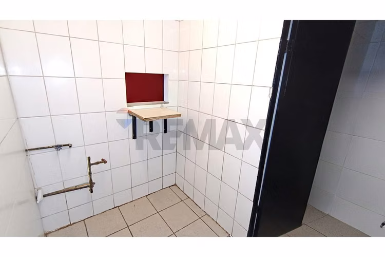 Oficina de 68 m2 en arriendo - peñaflor
