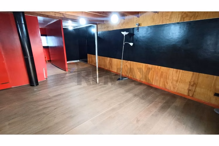 Oficina de 68 m2 en arriendo - peñaflor
