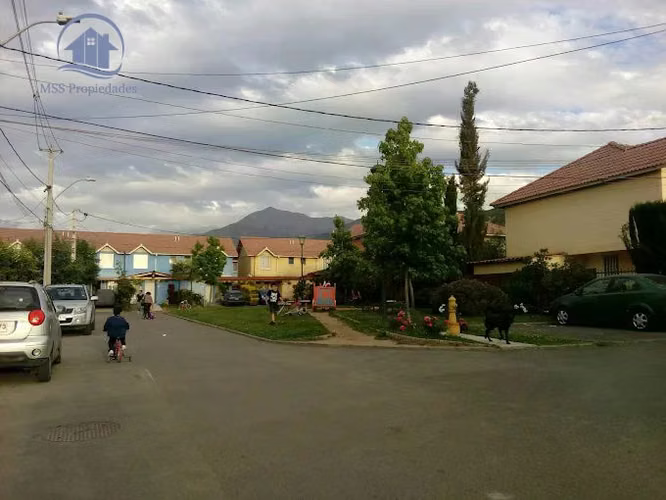 CASA Av eyzaguirre con lomas del viento