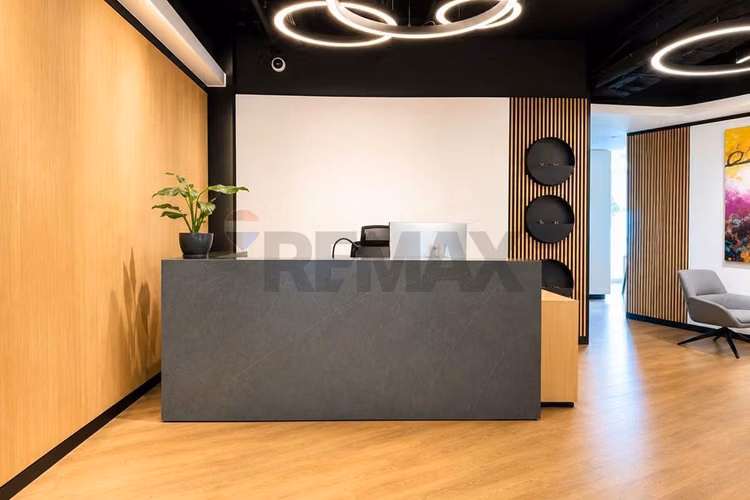 Oficinas en arriendo titanium la portada