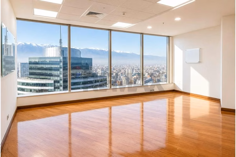 Oficinas en arriendo titanium la portada