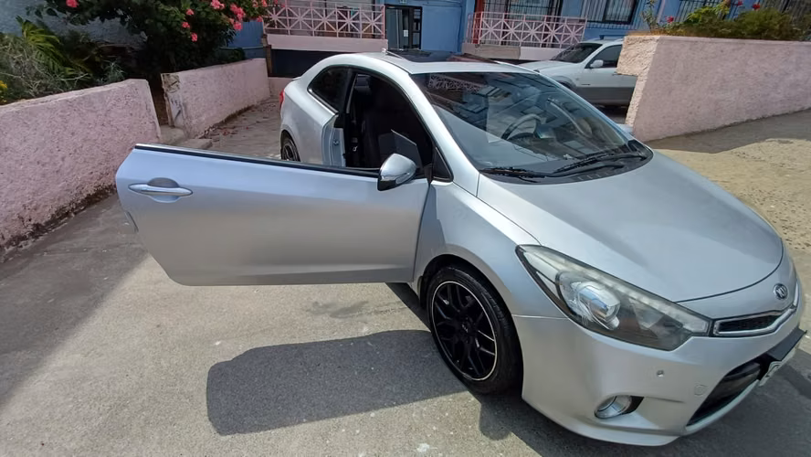 Kia Koup SX 2.0 AT  2014