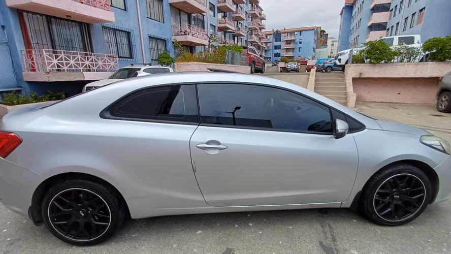 Kia Koup SX 2.0 AT  2014