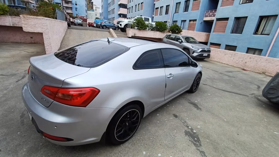 Kia Koup SX 2.0 AT  2014